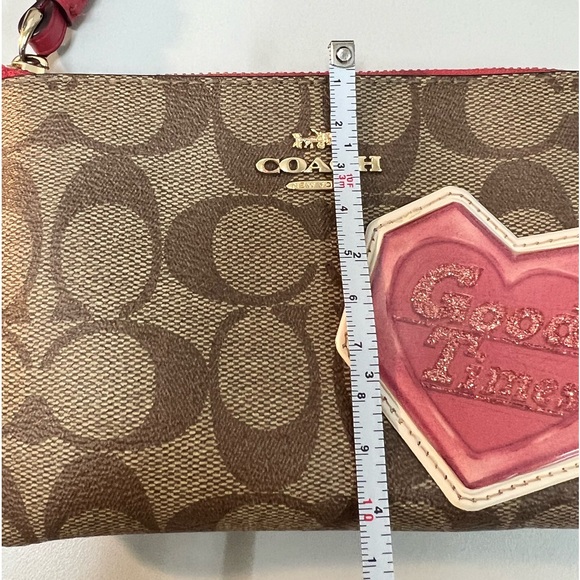 COACH Signature Canvas With Disco Patches. NWOT - Picture 14 of 16